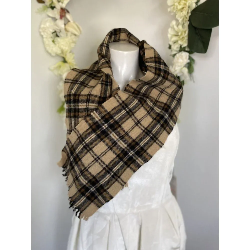The Woollen Mill Of Princes St Edinburgh Lambswool Scarf Pure New Wool Plaid EUC